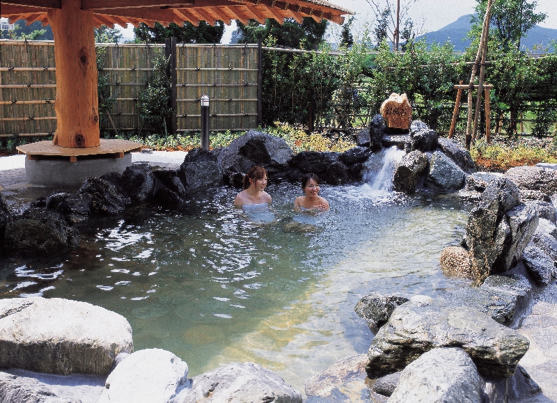 Onsen(Japanese hot spring)